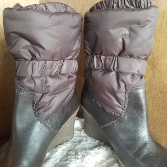 UGG 10  Cassidy 1943 Nylon Leather Wedge Boots Brown - Picture 7 of 13